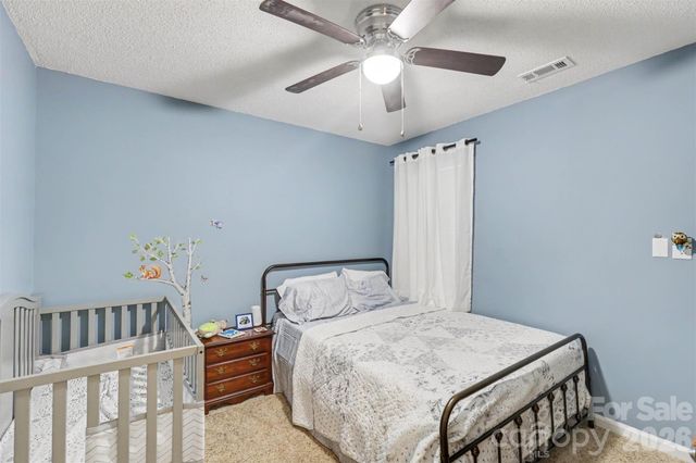 4228 Huntmeadow Drive, Charlotte, NC 28269