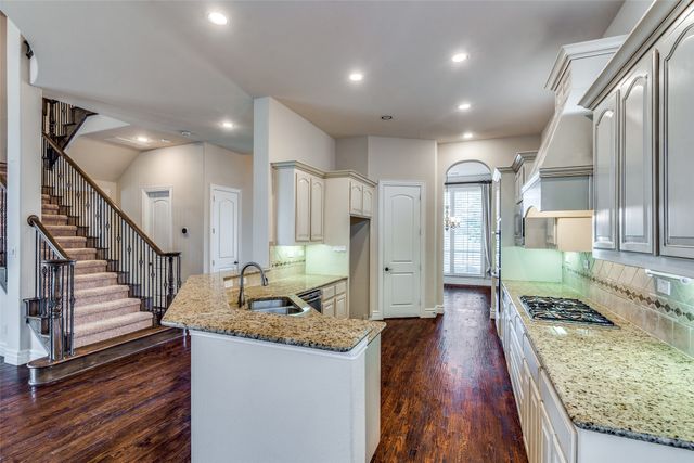 7504 Grace Avenue, Plano, TX 75024