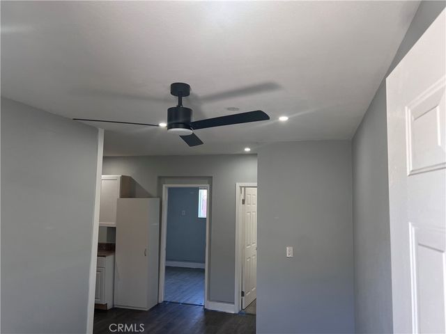 1230 E 68th C, Los Angeles, CA 90001