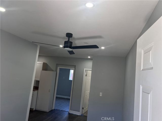 1230 E 68th C, Los Angeles, CA 90001