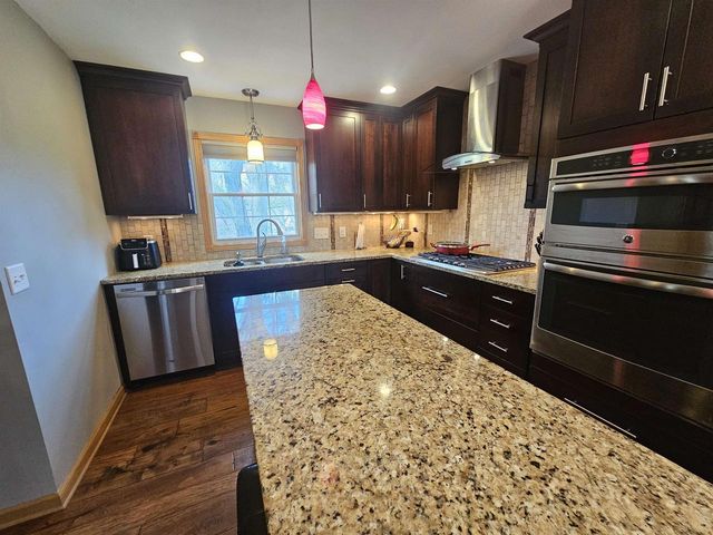 6114 Mulberry Circle, Madison, WI 53711
