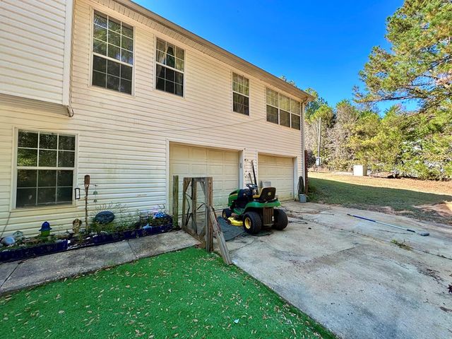 238 County Road 263, Headland, AL 36345