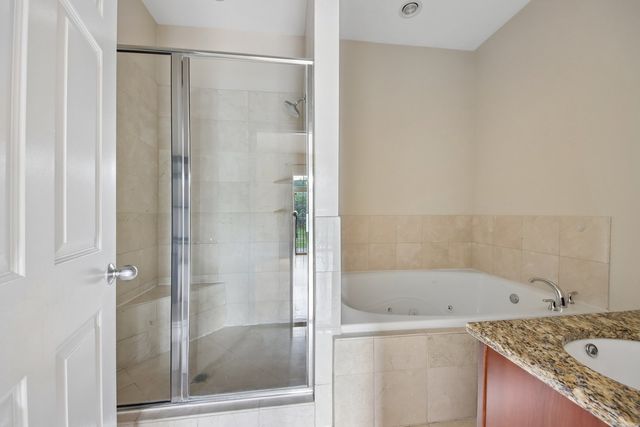 6425 W TOUHY Avenue 2C, Chicago, IL 60646