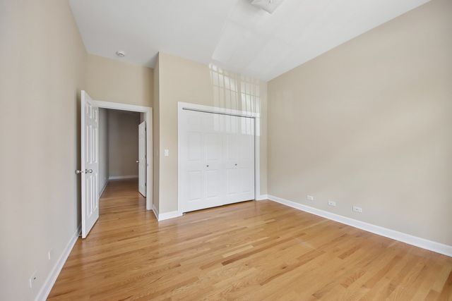 6425 W TOUHY Avenue 2C, Chicago, IL 60646