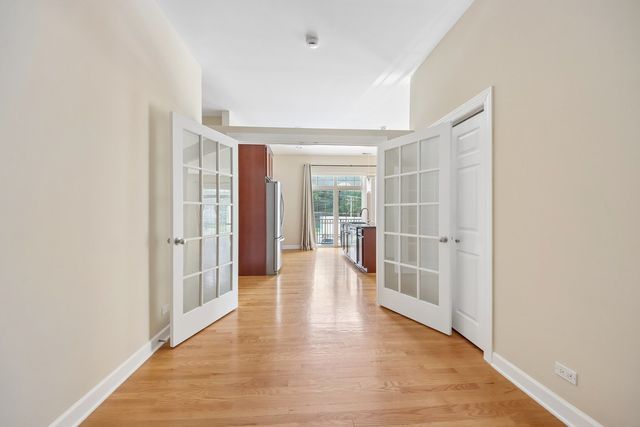 6425 W TOUHY Avenue 2C, Chicago, IL 60646