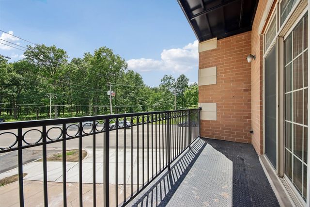 6425 W TOUHY Avenue 2C, Chicago, IL 60646