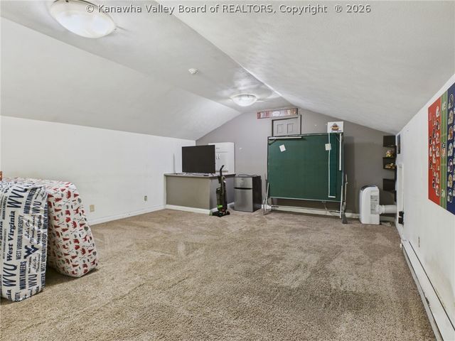 240 Jamestown Road, Nitro, WV 25143