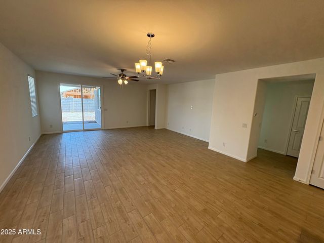 13248 W HACKAMORE Drive, Peoria, AZ 85383