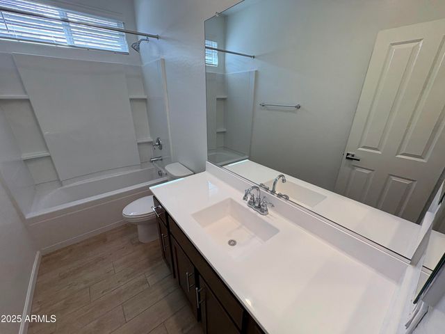 13248 W HACKAMORE Drive, Peoria, AZ 85383