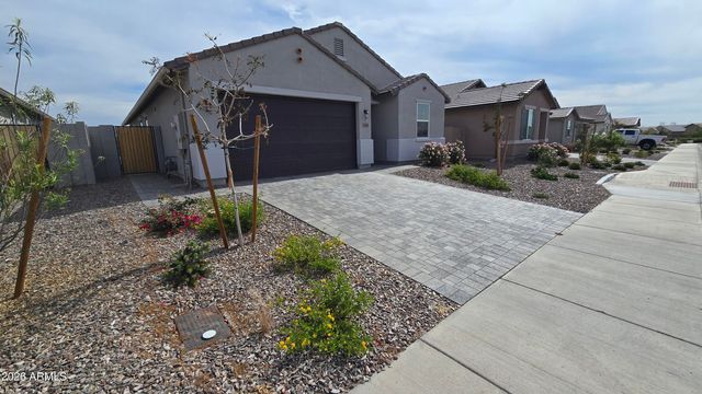 13248 W HACKAMORE Drive, Peoria, AZ 85383