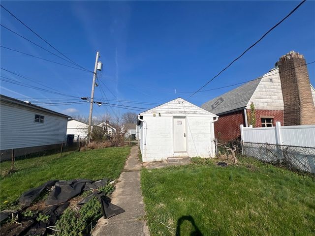 2929 Wayland Avenue, Dayton, OH 45420