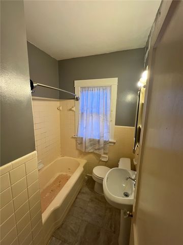 2929 Wayland Avenue, Dayton, OH 45420