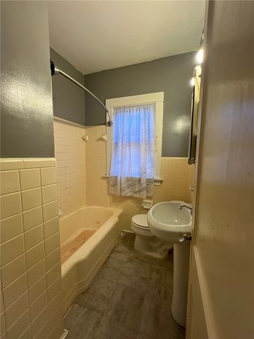 2929 Wayland Avenue, Dayton, OH 45420