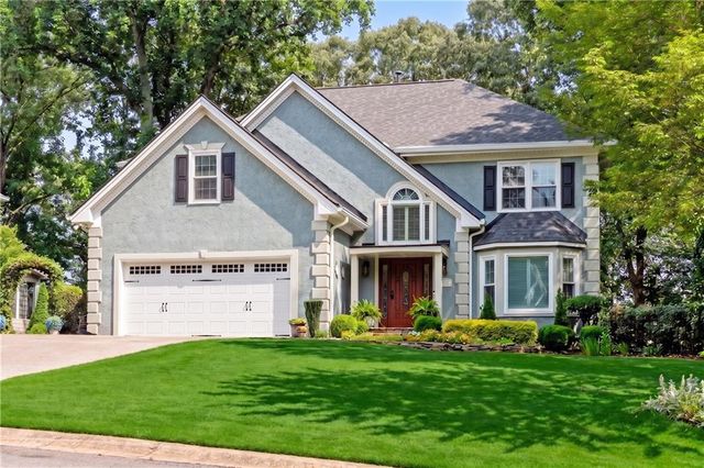 5007 Willow Creek Drive, Woodstock, GA 30188
