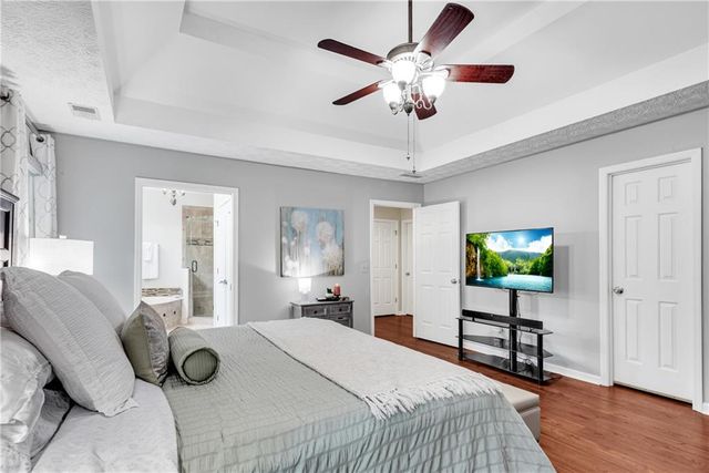5007 Willow Creek Drive, Woodstock, GA 30188