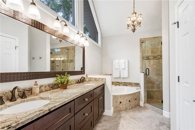 5007 Willow Creek Drive, Woodstock, GA 30188