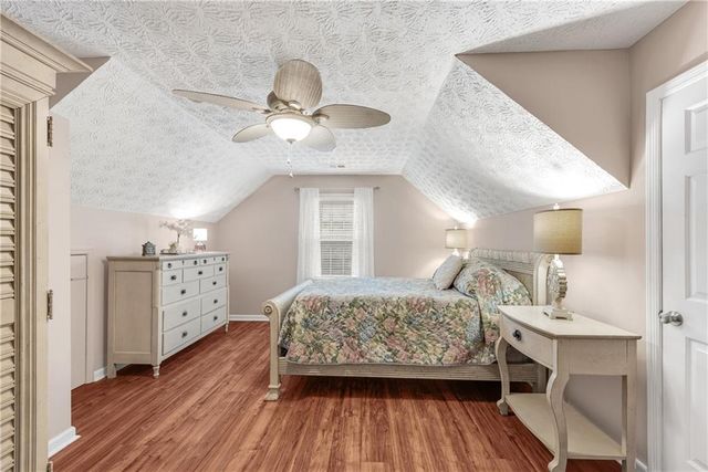 5007 Willow Creek Drive, Woodstock, GA 30188