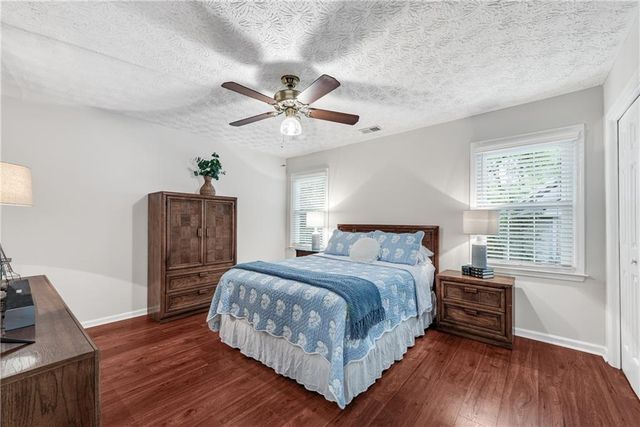 5007 Willow Creek Drive, Woodstock, GA 30188