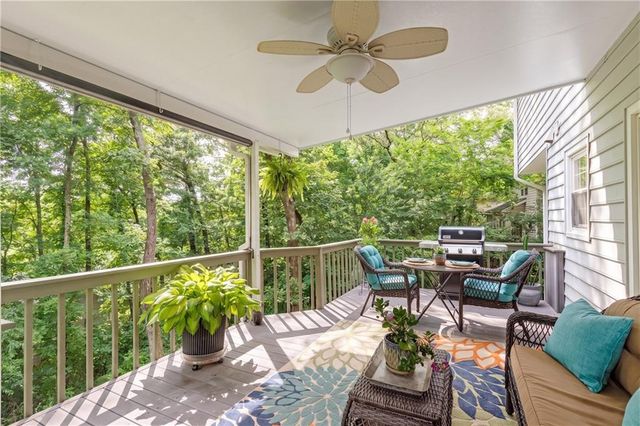 5007 Willow Creek Drive, Woodstock, GA 30188