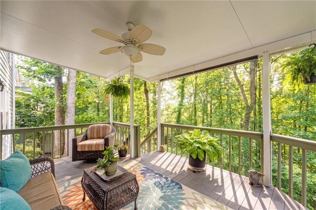5007 Willow Creek Drive, Woodstock, GA 30188