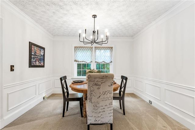 5007 Willow Creek Drive, Woodstock, GA 30188