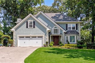 5007 Willow Creek Drive, Woodstock, GA 30188