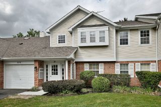 884 Pas Court 101, Naperville, IL 60563