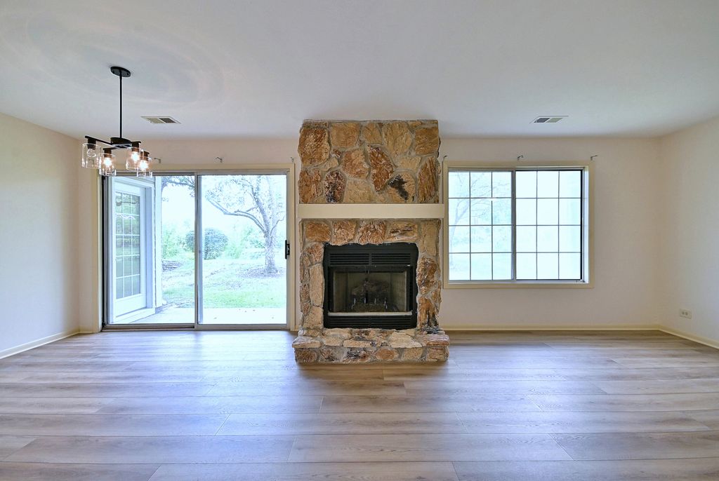 884 Pas Court 101, Naperville, IL 60563 — photo 4