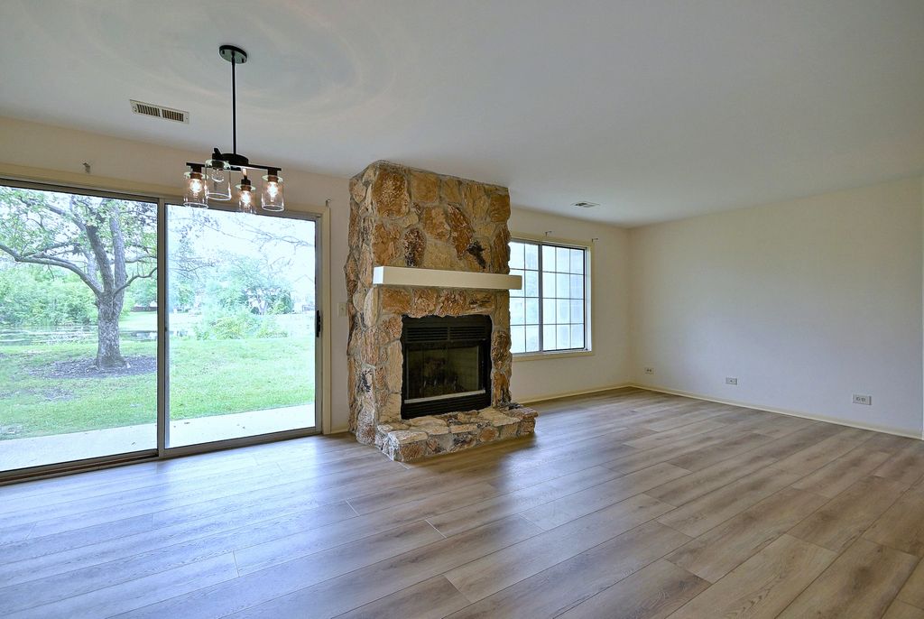 884 Pas Court 101, Naperville, IL 60563 — photo 5