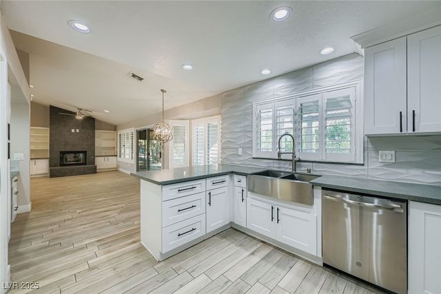 9045 Firebird Drive, Las Vegas, NV 89134