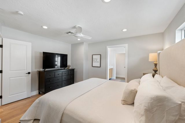 4244 N 35th Place, Phoenix, AZ 85018