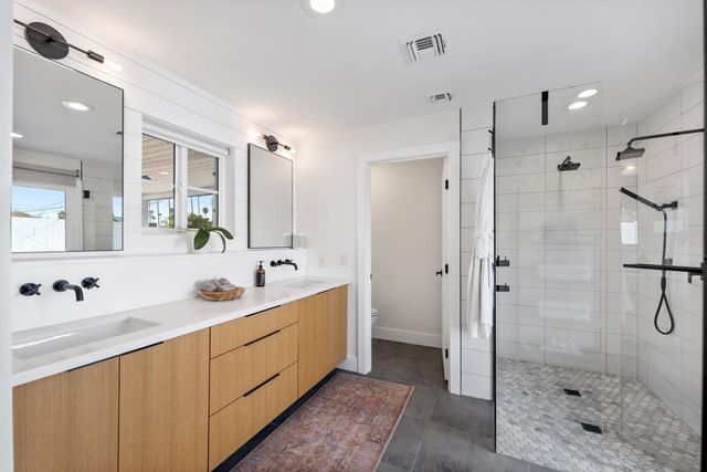 4244 N 35th Place, Phoenix, AZ 85018
