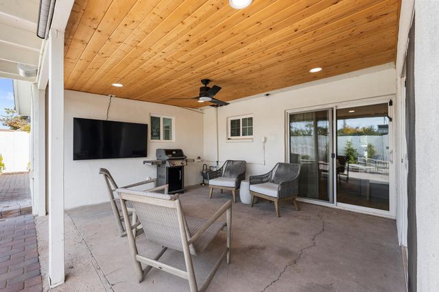 4244 N 35th Place, Phoenix, AZ 85018