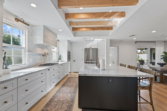 4244 N 35th Place, Phoenix, AZ 85018