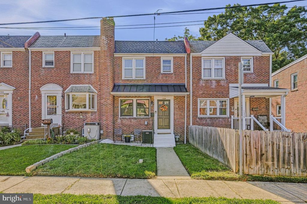 1558 CLAYTON RD, WILMINGTON, DE 19805 — photo 3