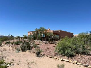 5635 Spanish Pointe Road, Las Cruces, NM 88007