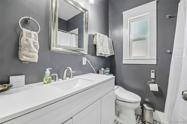 3694 S Acoma Street, Englewood, CO 80110