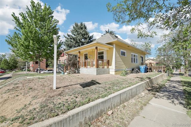 3694 S Acoma Street, Englewood, CO 80110