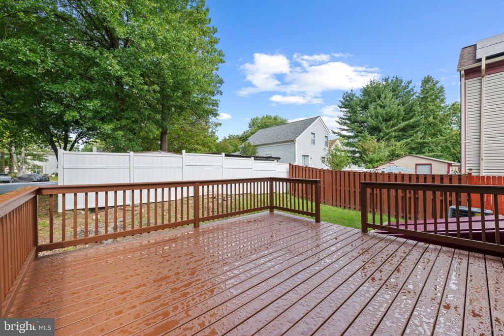 Image 24 of property listing at 3404 EVERETTE DR, Bowie, MD 20716