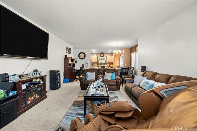 1329 W Ave I, Lancaster, CA 93534