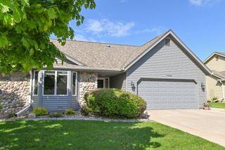 1420 Hidden Fields DRIVE, West Bend, WI 53095