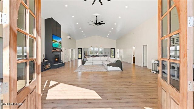 143 Hamilton Rd, Kingston, TN 37763