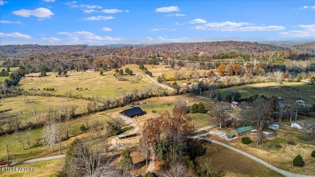 143 Hamilton Rd, Kingston, TN 37763