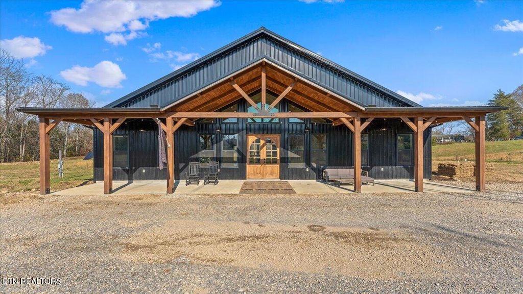 143 Hamilton Rd, Kingston, TN 37763