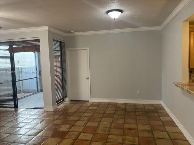 11989 NW 11th St 11989, Pembroke Pines, FL 33026