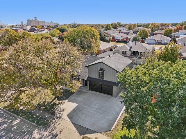 305 Meadow Street, Saginaw, TX 76179