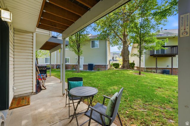 1672 S CANYONWOODS DR, Ogden, UT 84404