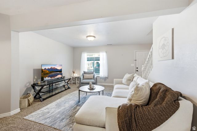 1672 S CANYONWOODS DR, Ogden, UT 84404