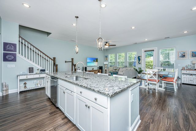 3044 Emma Lane, Mount Pleasant, SC 29466