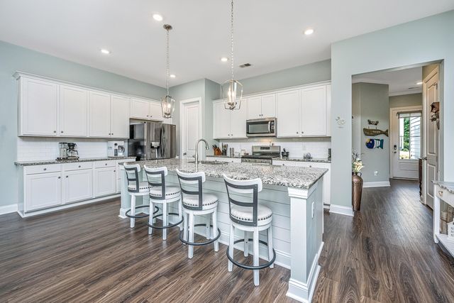 3044 Emma Lane, Mount Pleasant, SC 29466
